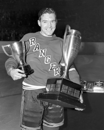 Buddy O’Connor avec ses trophées.