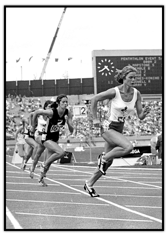 Diane Jones-Konihowski courant le 800 m